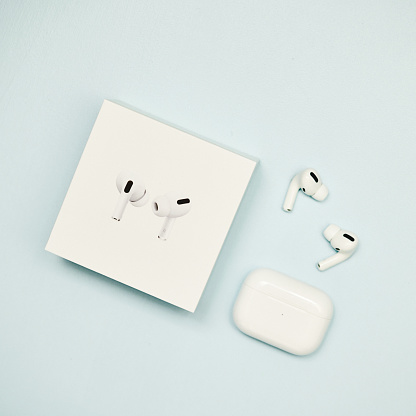 Apple AirPods 4 oder Wertgutschein